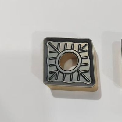 ซื้อ 30pcs/Box Carbide Turning Inserts For Casting Iron TRS 2800 N/mm2 online manufacture