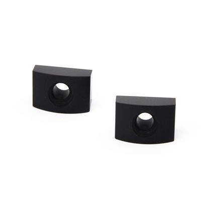 ซื้อ เม็ดมีดคาร์ไบด์แบบอินเด็กซ์ได้ สีเทาดำ ISO14001 ทนทานต่อการสึกหรอสูง 92.5 HRA online manufacture